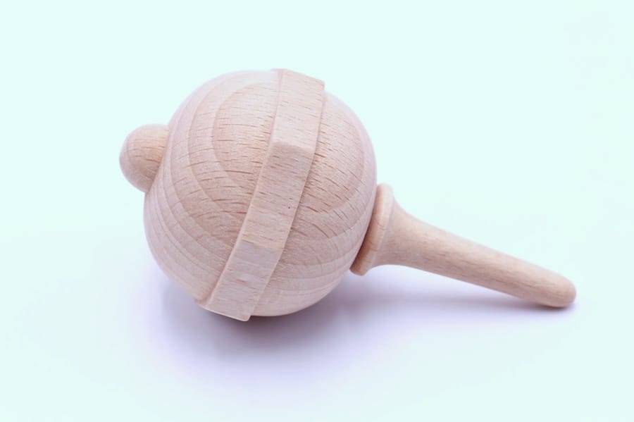 weible Spiele Gesellschaftsspiel Mespi Ersatzkreisel für Meraner Tischkegelspiel groß – Buche, 8 cm