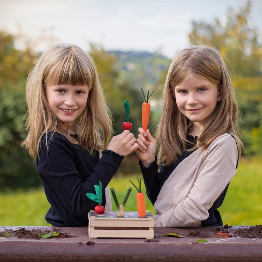 Erzi Kaufladenzubehör Erzi Holz-Garten Gemüsebeet – 8-teilig für Kaufladen & Kinderküche ab 3 Jahre
