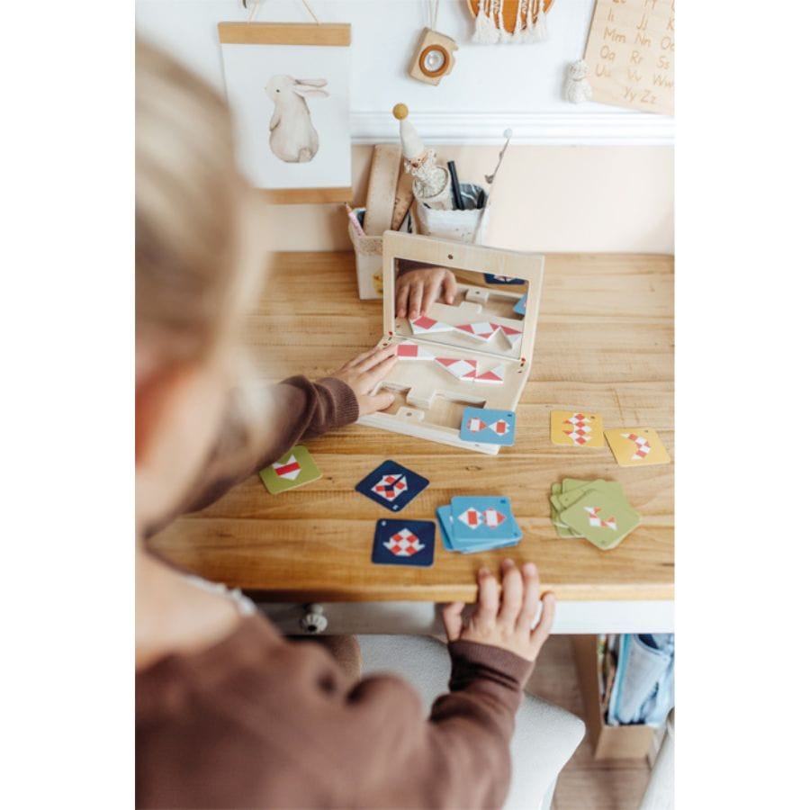 Legler Lernspielzeug small foot Symmetriespiel „Educate“ – Lernspiel ab 6 Jahren, Holz & Spiegel