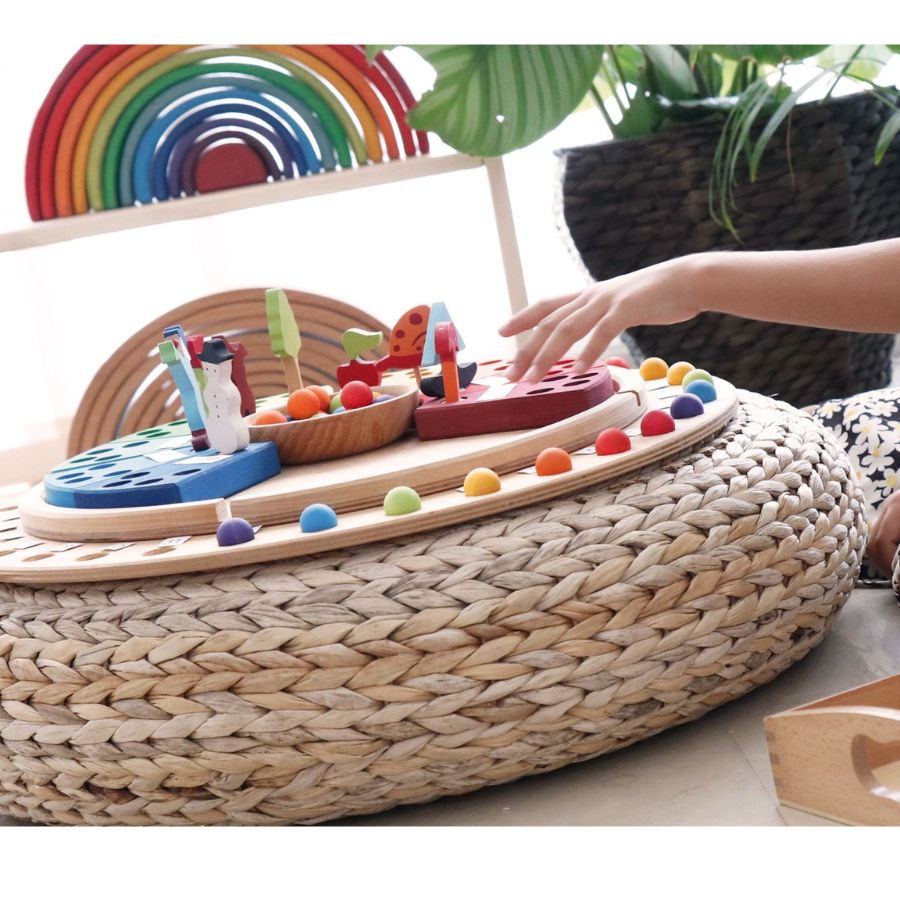 Grimm’s Jahreskreis – Holz-Jahreszyklus mit 12 Segmenten & Dekoration