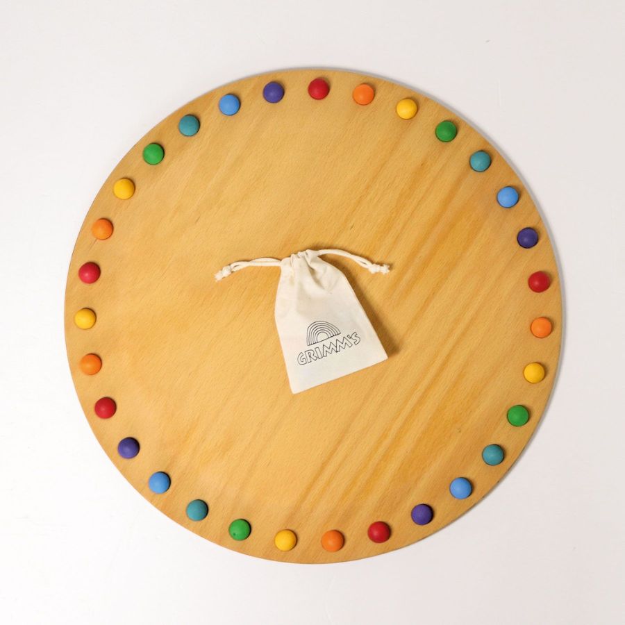 Grimm’s Tageskreis – Holzscheibe mit 35 Holzkugeln für Monatszyklus & Dekoration