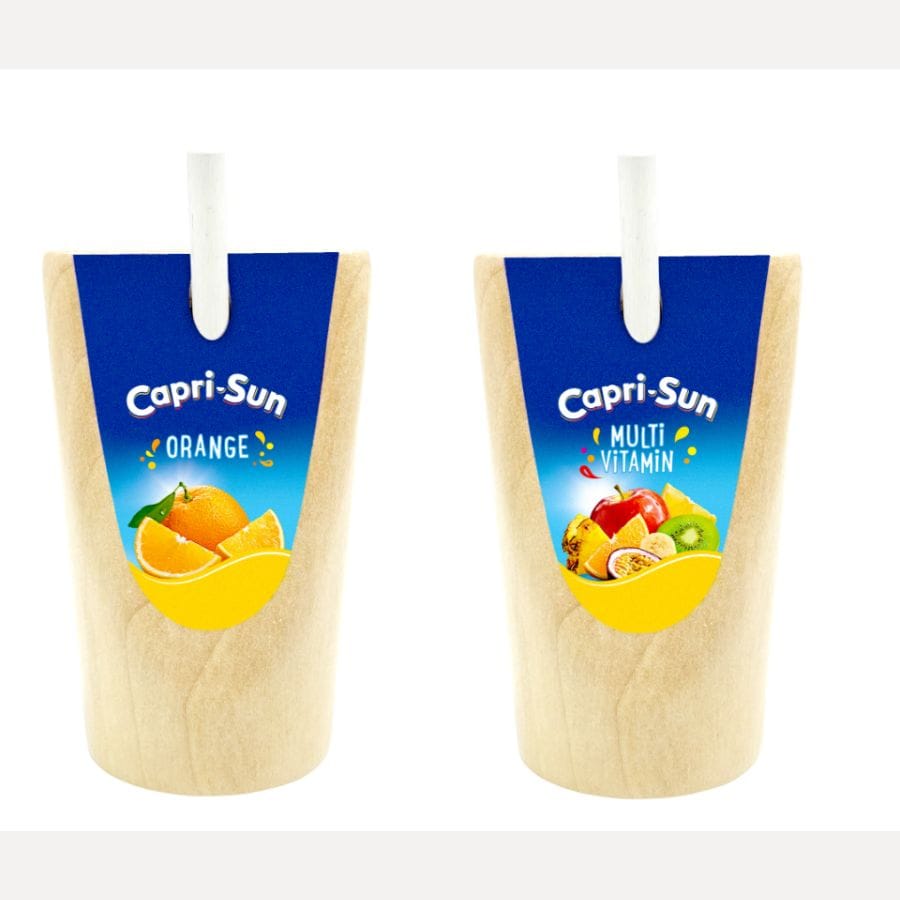 Tanner Kaufladenzubehör Capri-Sun aus Holz 2er-Set – Multivitamin & Orange – Kaufladen Zubehör ab 3 Jahren