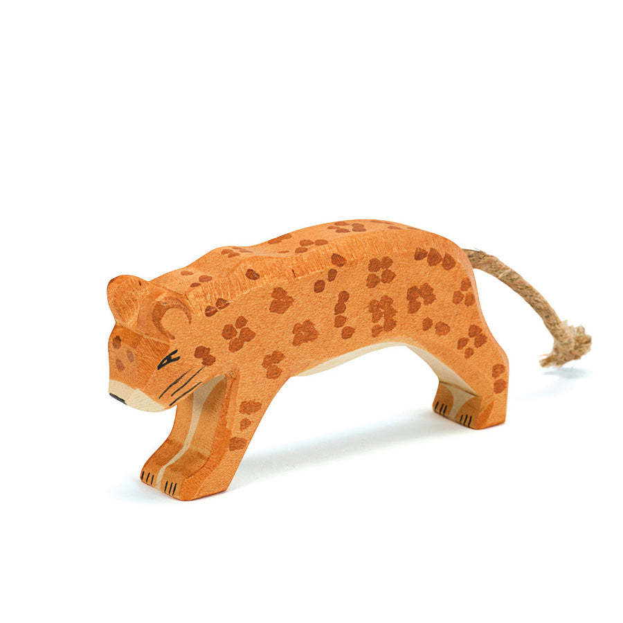 Leopard 2020 Holzfigur von Ostheimer