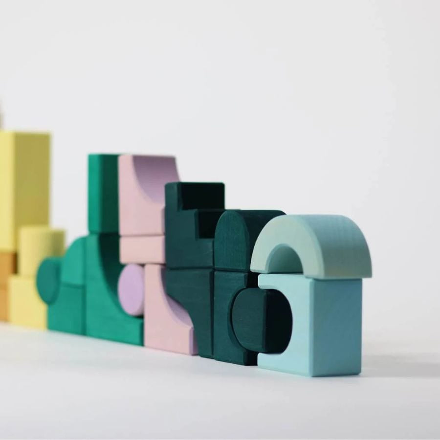 GRIMM'S Bausteine & Bauspielzeug Grimm’s Kleiner Baukasten Movement – Abstrakter Holzbaukasten, ab 1 Jahr