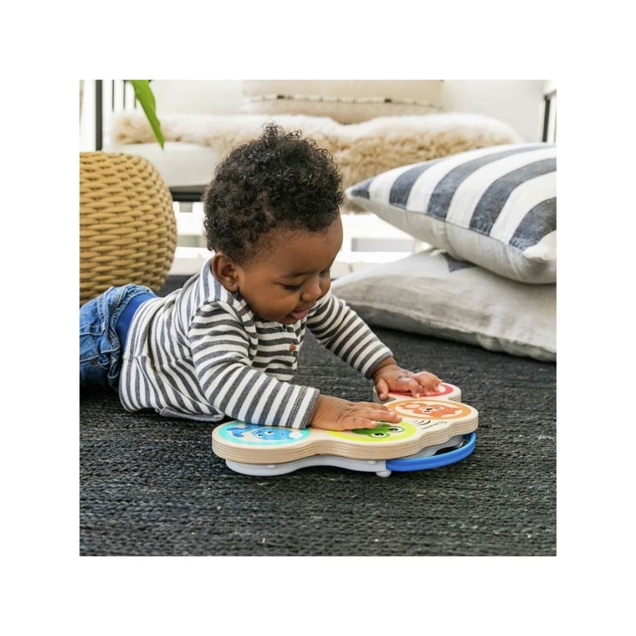 Hape Baby-Aktiv-Spielzeug Babytrommler mit Cap-Touch-Technologie – Musikspielzeug aus Holz ab 6 Monaten