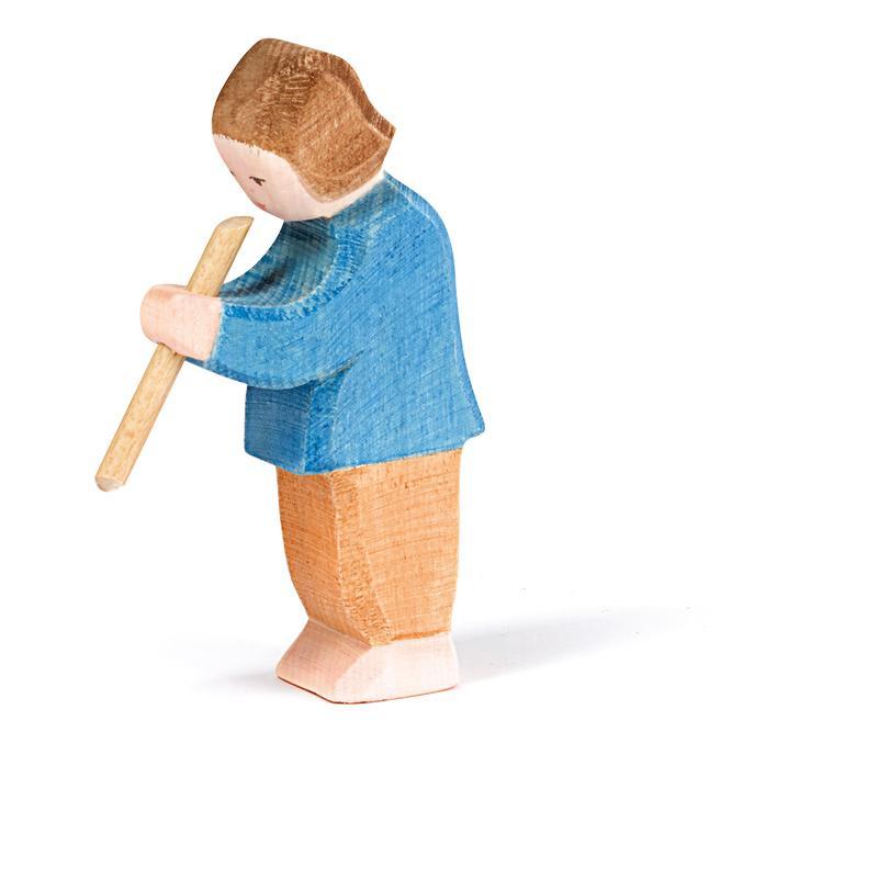 Bübchen flötend - Holzfigur Ostheimer