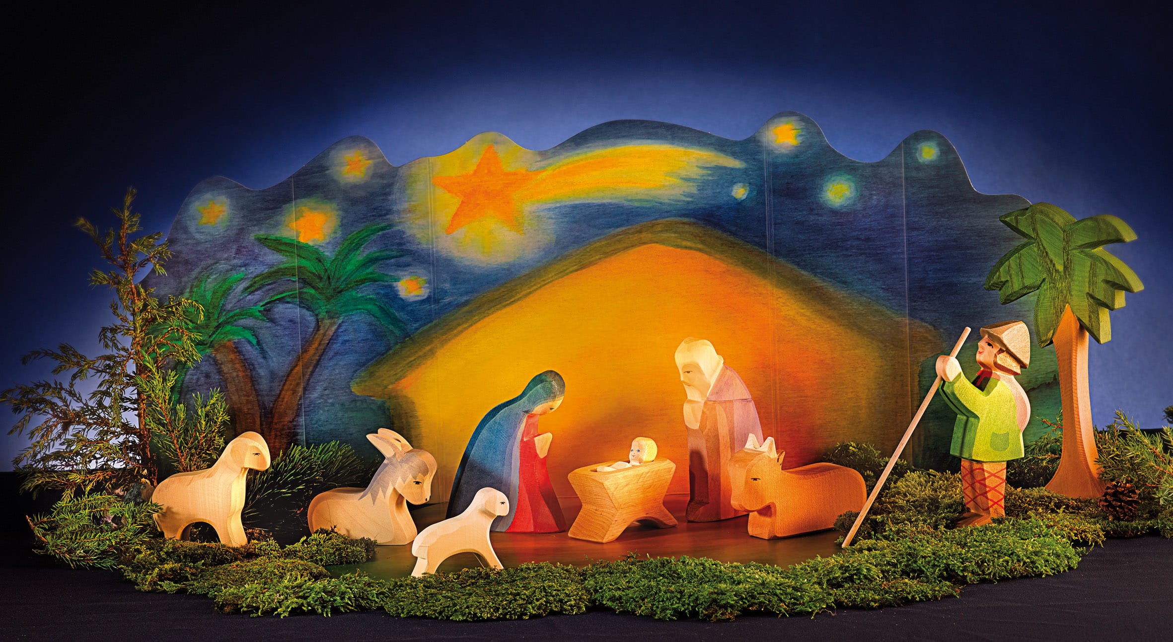 Ostheimer Holzfiguren Ostheimer Weihnachten Ostheimer Krippenset mit Diorama 11-teilig, Figuren aus Holz, ab 3 Jahre