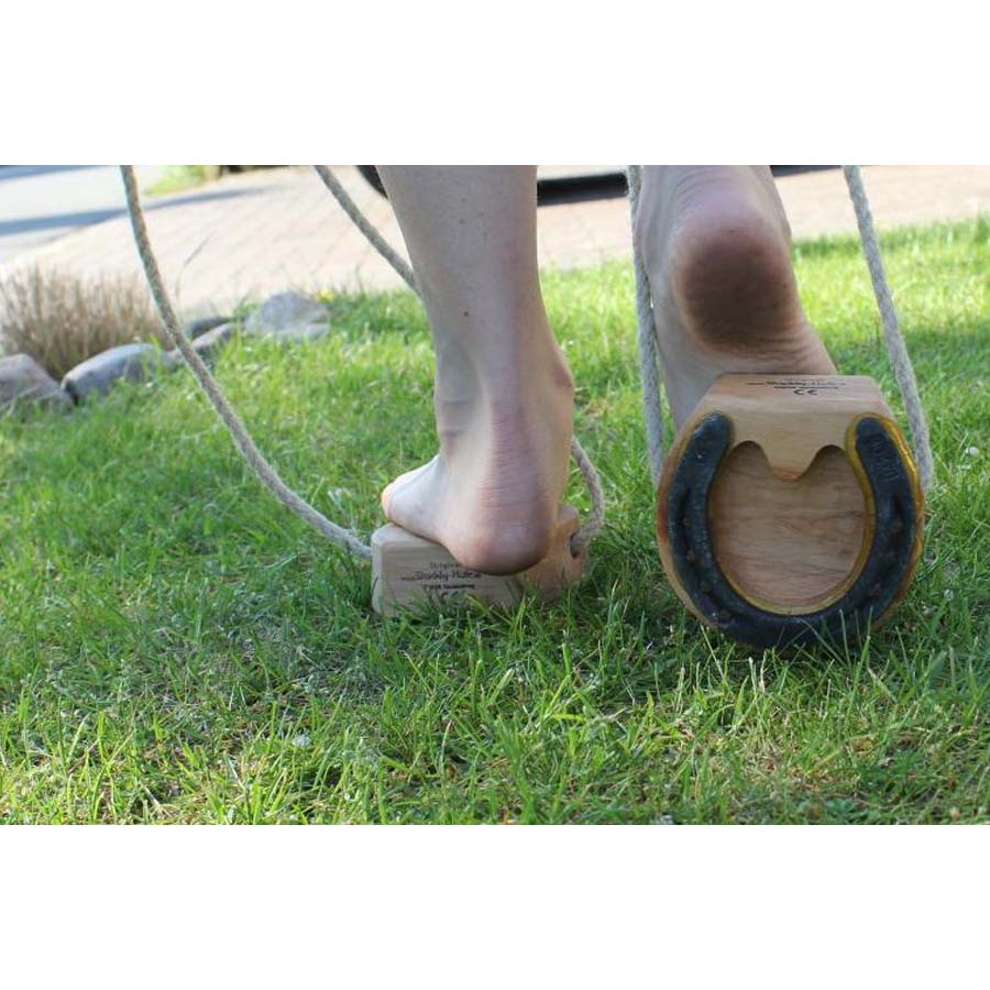 Stelzen mit echten Hufen