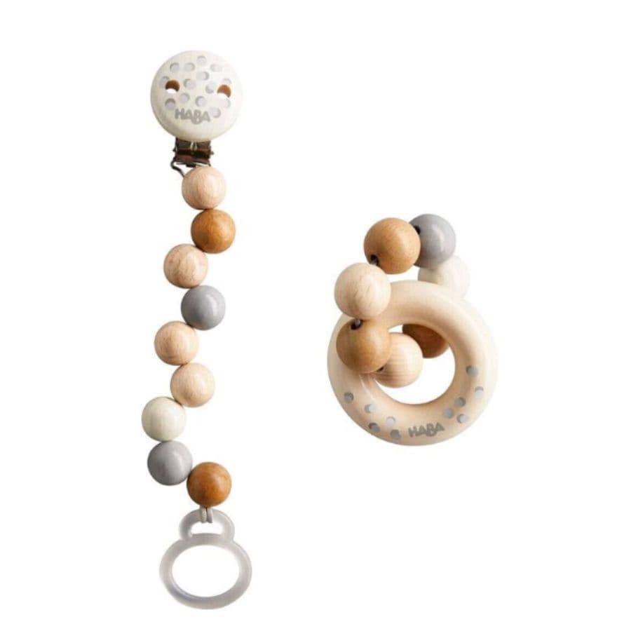 Haba Schnullerclips & -ketten HABA Babygeschenk-Set Pünktchen – Schnullerkette & Holz-Greifling für Babys