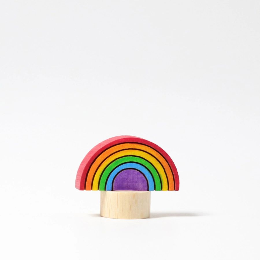 Grimms Steckfigur Regenbogen – Handbemalte Holz Deko für Geburtstagsring