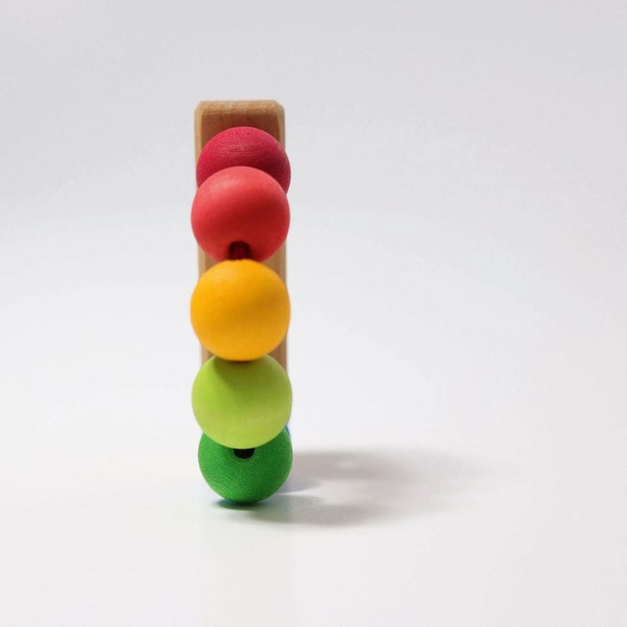 GRIMM'S Greifling GRIMM'S Regenbogen Schiff Greifling – Holz Greifspielzeug mit bunten Perlen
